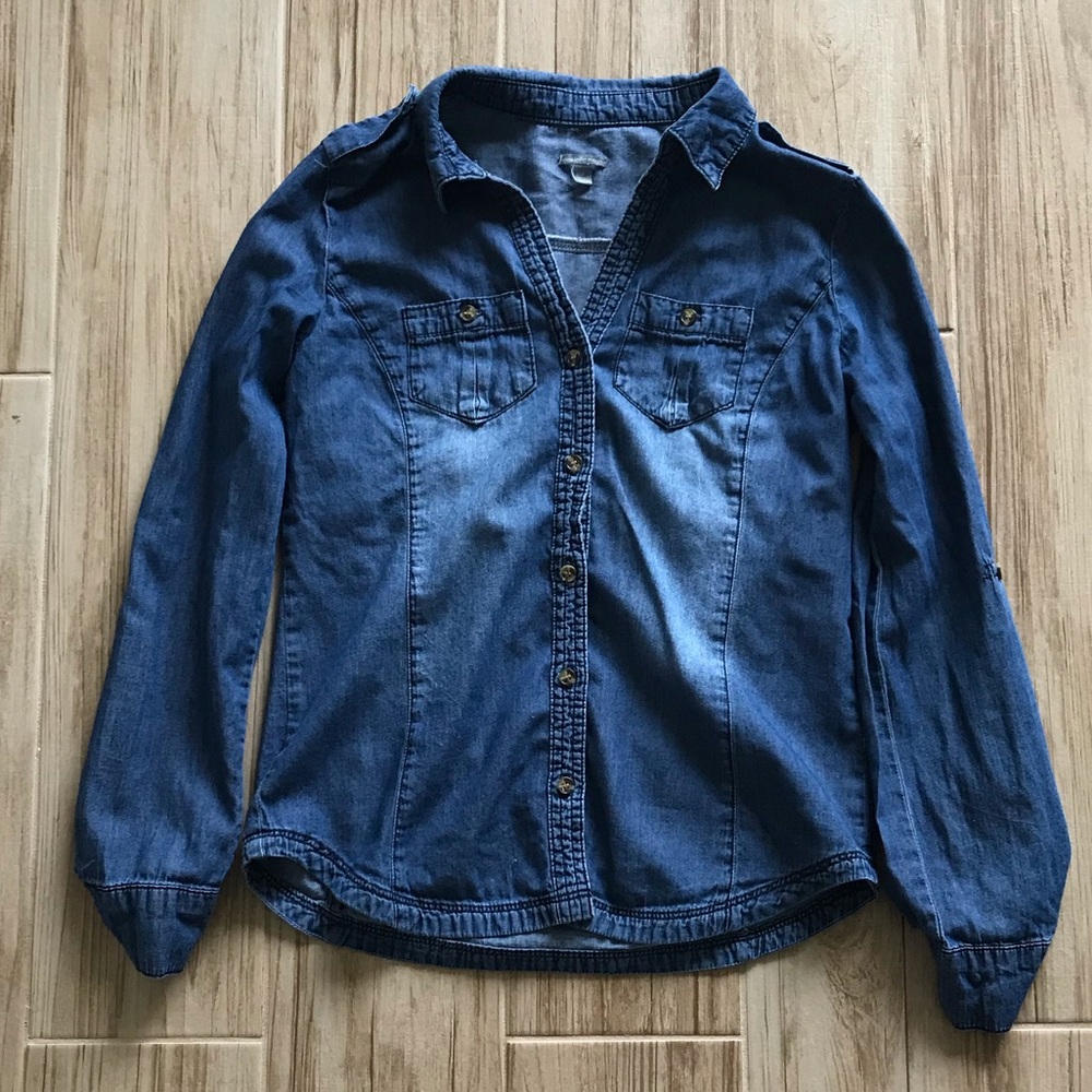 Chambray long-sleeve button-down with roll cuffs